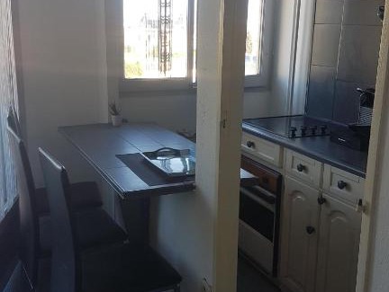 Le Piol Appartement | Studio 3 personnes jolie vue proche gare 11 ave paul arene