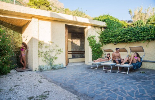 Succhivo Appartement | Studio 4 lits avec piscine chauffée, bain turc, barbecue et parking