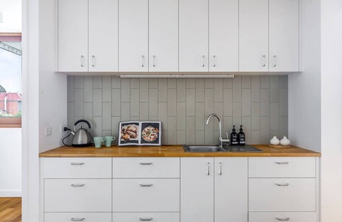 Fitzroy North Appartement | Studio 43 Vintage Warehouse Vibes in Fitzroy North