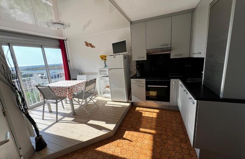 Gruissan Appartement | Studio 5/6 Personnes avec Piscine et WIFI - FR-1-784-40