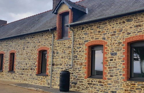 Martigne-Ferchaud Appartement | Studio A 5 min de la Régalante venez vous ressourcer dans un cadre verdoyant.
