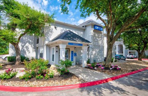 St. Johns Hôtel | Studio 6-Austin, TX - Midtown