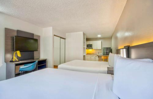 St. Johns Hôtel | Studio 6-Austin, TX - Midtown