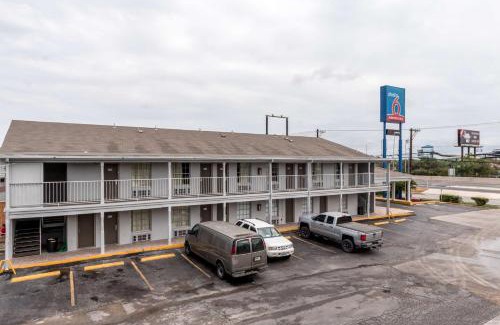 North San Antonio - SAT Hôtel | Studio 6-San Antonio, TX - Fort Sam Houston Area