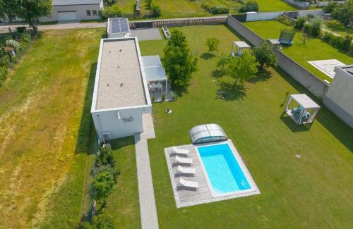 Illmitz Maison | Studio 777 Apartments