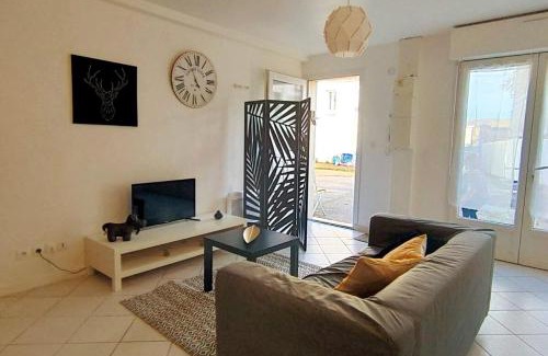 Etampes Appartement | Studio agreable RDC sur ETAMPES - Rickhoss Home