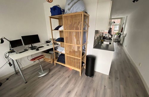 Frankendael Appartement | Studio Amsterdam at Outstanding Location