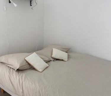 Quartier de l'Ecole-Militaire Appartement | Studio Angela proche Tour Eiffel