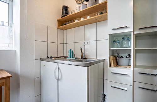Reinberg Appartement | Studio 'Minimalistisch Bootsmann Koje' avec terrasse partagée, Wi-Fi et climatisation