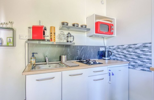 Grayan-Et-L'Hopital Appartement | Studio Chalet Nature avec terrasse et climatisation