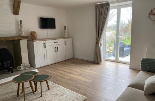 Brigueil-le-Chantre Appartement | Studio Apartment