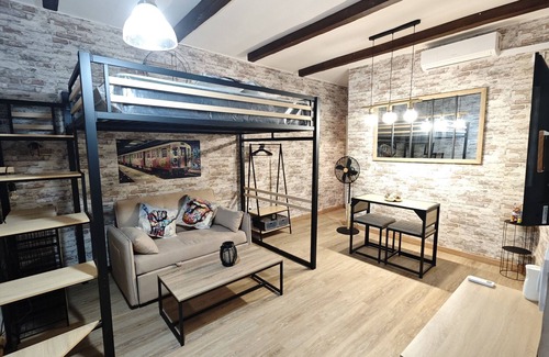 Distrito de Levante Appartement | Studio 'Apartamento Sanz' avec terrasse privée, Wi-Fi et climatisation