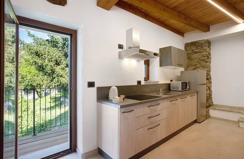 Sarre Appartement | Studio 'Appartamento 2' avec vue sur les montagnes, balcon et Wi-Fi