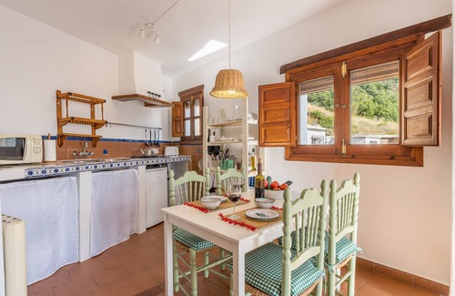 Bubion Appartement | Studio 'Casa Belmonte' avec vue sur la mer, terrasse privée et Wi-Fi