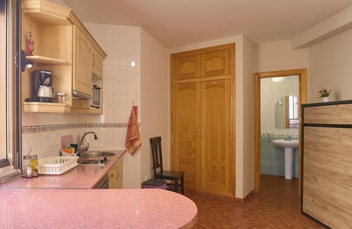 Zuheros Appartement | Studio 'Estudio El Castillo' avec vue sur les montagnes et climatisation
