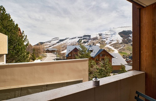 Les Deux Alpes Appartement | Studio 'Les 2 Alpes' avec vue sur la montagne et balcon