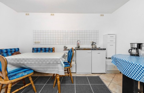 Nittenau Appartement | Studio Apartment 'Gemütliche Ferienwohnung' with Private Garden and Wi-Fi