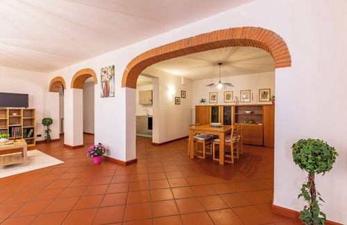 Sinalunga Appartement | Studio "Il Colle dei Frati" avec terrasse privée et Wi-Fi