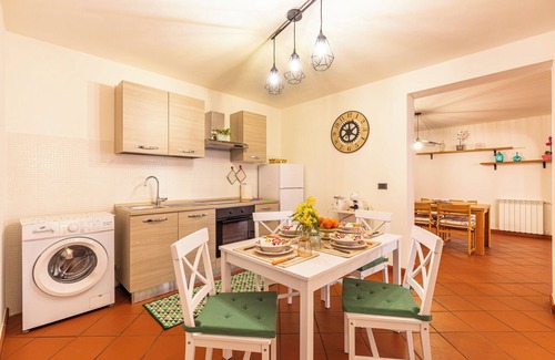 Sinalunga Appartement | Studio "Il Colle dei Frati" avec terrasse privée et Wi-Fi