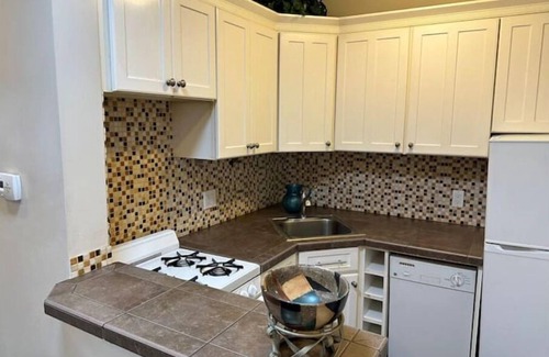 Curtis Park Appartement | Studio apartment in 1886 schoolhouse, near RiNo