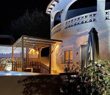 Tarraula Appartement | Studio Apartment in Beautiful Chalet, Finca FAZ