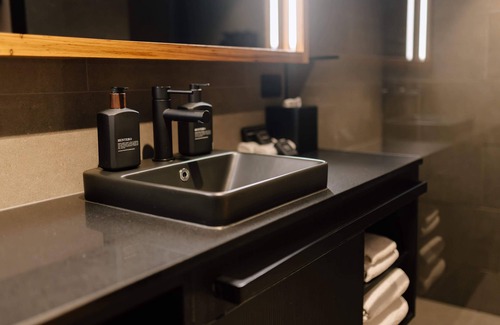 Newcastle Hôtel | Studio Apartment in CBD