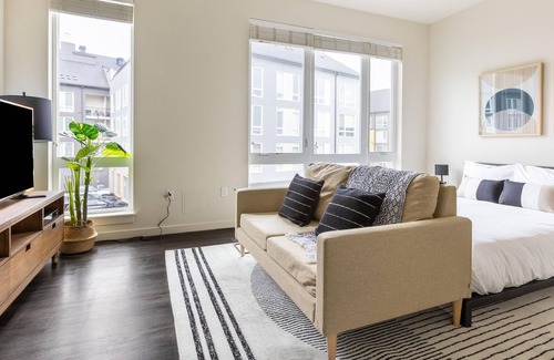 Beaverton Appartement | Studio Apartment in Hillsboro w/Office