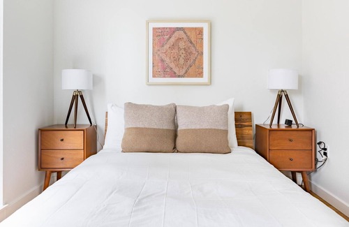 Alphabet Historic District Appartement | Studio Apartment in Portland + Pets OK