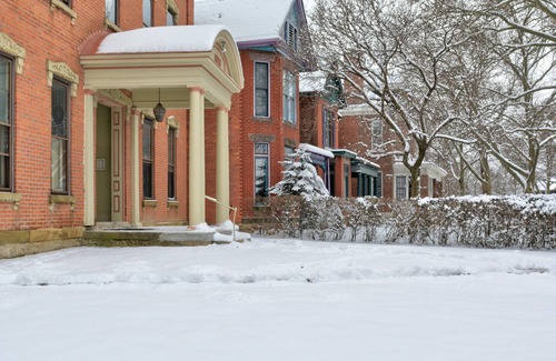 Victorian Village Appartement | Studio simple et minimal dans Short North