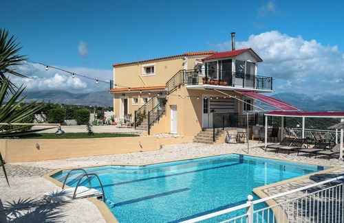 Paliki Appartement | Studio "Ionian Balcony 2" avec vue sur la mer, Wi-Fi et climatisation.