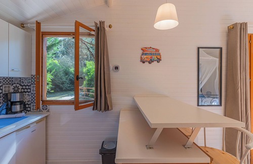 Saumos Appartement | Studio 'La Maisonnette En Bois' avec terrasse privée et jardin privé