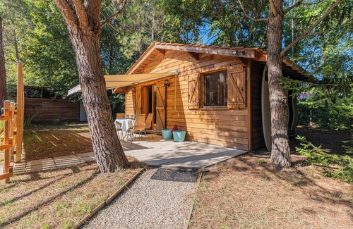 Saumos Appartement | Studio 'La Maisonnette En Bois' avec terrasse privée et jardin privé