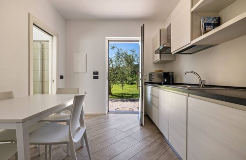 Dro Appartement | Studio 'Monte Brento Gaggiolo' avec vue sur les montagnes et jardin privé
