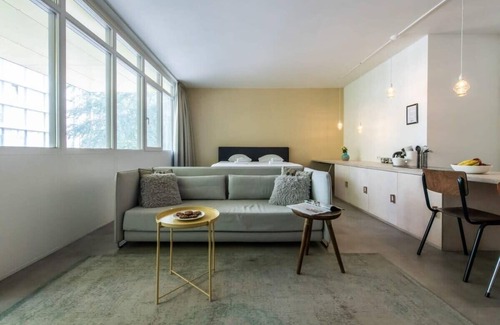 Westpoort Appartement | Studio Apartment with Balcony