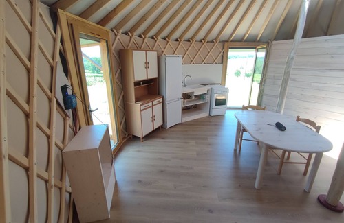 Mourens Appartement | Apartamento estudio 'Yourte À La Campagne' con jardín privado