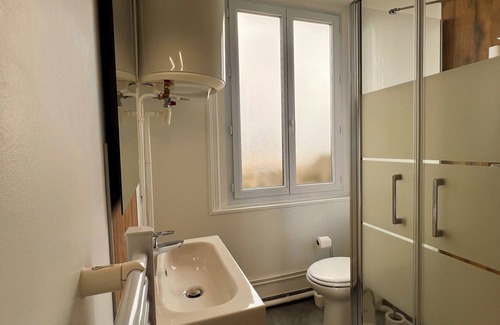 Saint-Doulchard Appartement | STUDIO Appart' Hotel LE CYGNE Gare