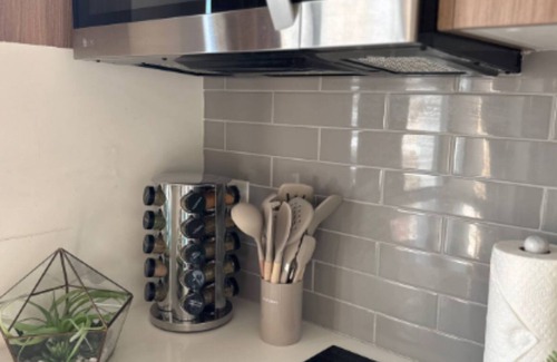 Wilshire Appartement | Studio Apt, Balcony, Free Parking, Fully Equipped
