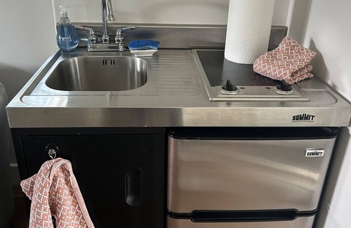 Saint Davids Appartement | Studio Apt located in the heart of Wayne