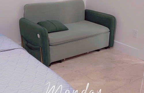 Lake Country Appartement | Studio at Boat club dr, close to a Golf Club a lake in a serene neighborhood.