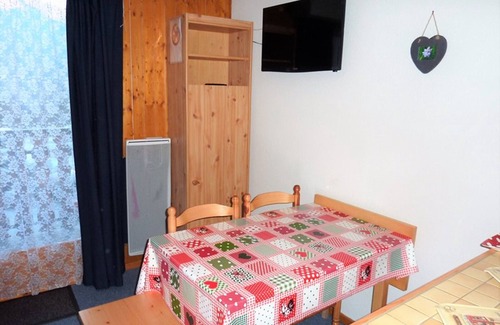 Station de Drouzin le Mont Appartement | Studio au pied de la télécabine avec balcon