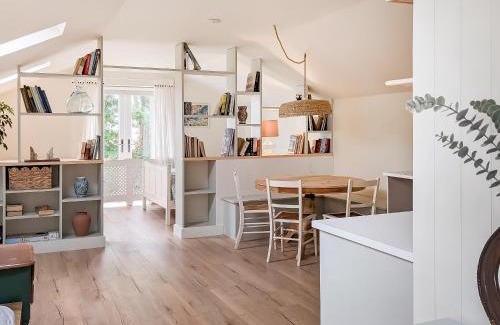 Eaton Mascott Maison | Studio At The Green