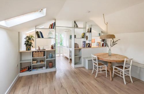 Eaton Mascott Maison | Studio At The Green