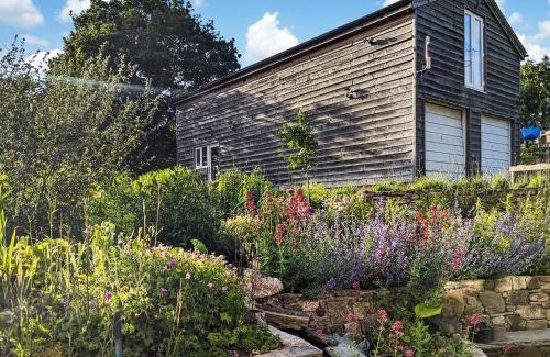 Eaton Mascott Maison | Studio At The Green