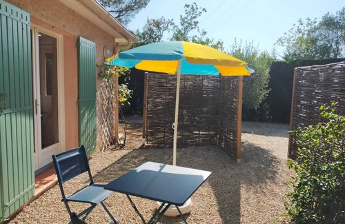 Pertuis Appartement | Studio au pied du Luberon au calme avec les oiseaux et les écureuils