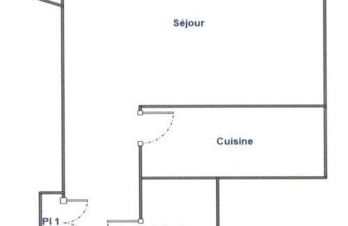 Bagneres-de-Luchon Appartement | Studio au centre avec ascenseur et animaux admis - FR-1-313-163