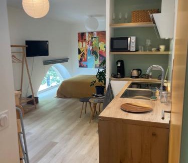 Saint-Alban-de-Roche Appartement | Studio Au Clair de Lune