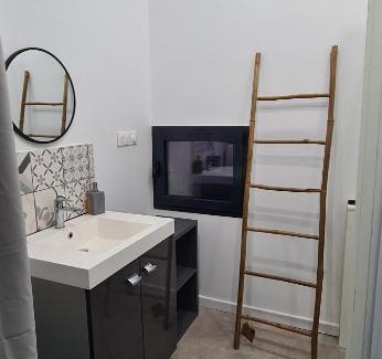 Sainte-Ouenne Appartement | Studio au milieu des animaux