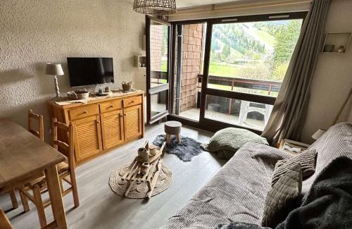 Correncon-en-Vercors Appartement | Studio au pied des pistes avec balcon, parking et proche randonnées - 38250 Corrençon-en-Vercors - FR-1-515-202