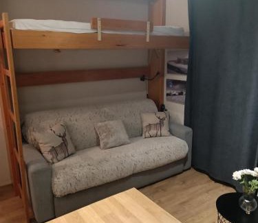 Mieussy Appartement | Studio au pied des pistes avec vue sur la montagne