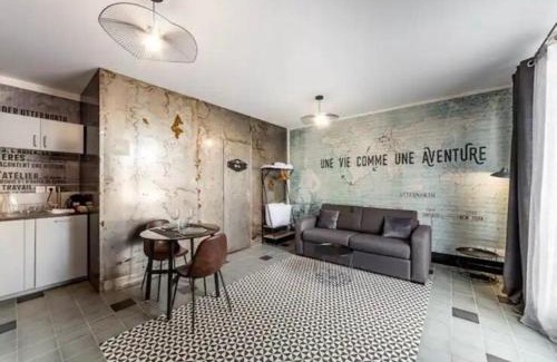 Charbonnieres-les-Bains Appartement | Studio AVENTURE - Le Méridien #Lave-vaisselle #Wifi #Ventilateur